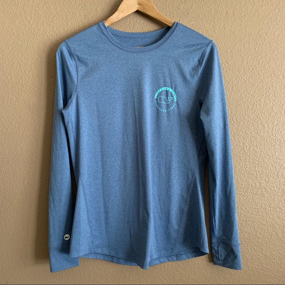 Vineyard Vines Performance Athleisure Top Size Small